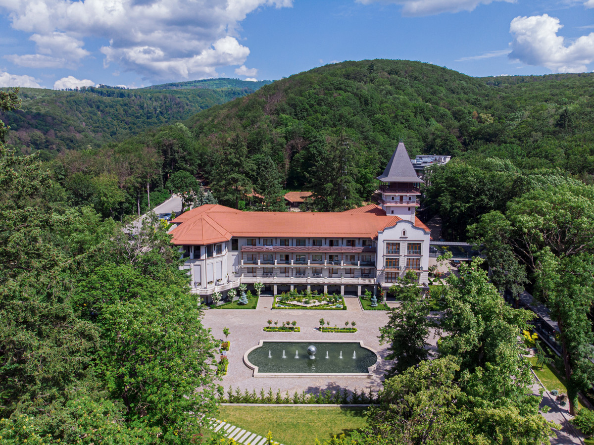 Чим особливий медичний курорт Verkhovyna Resort на Закарпатті0