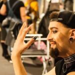 Чому чоловіки відрощують нігті на мізинцях і що це означає?