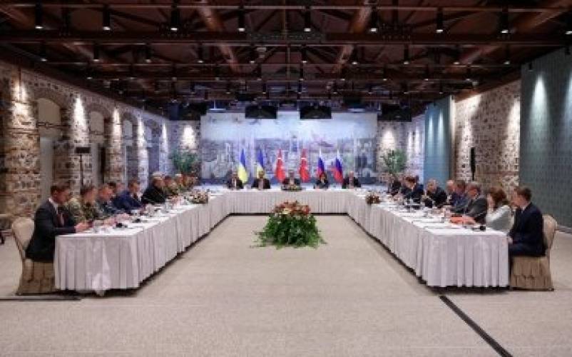 «Це фарс». Американський політолог оцінив переговори між Україною та Росією