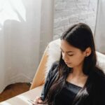 Вчені з'ясували, як використовувати смартфон для боротьби з депресією