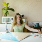 Як зберігати суперклей, щоб він не висох: візьміть його на кухню