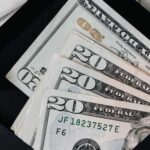 Як збільшити багатство за допомогою скатертини та темряви