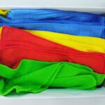 Які поверхні не слід чистити серветками з мікрофібри?