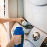 Куди насипати гель для прання, куди порошок, а куди додати кондиціонер або відбілювач