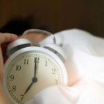Ви не можете прокинутися знову: як дрімота після будильника впливає на наш мозок