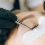 Офтальмологи розповіли про наслідки регулярного нарощування вій