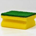 Незвичайні способи використання губки для миття посуду, про які ви точно не знали