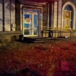 Росія атакувала багатоповерхівку в Сумах безпілотником “Ланцет” – одна людина отримала поранення