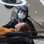 Як правильно фарбувати брови жінкам старше 50 років в домашніх умовах