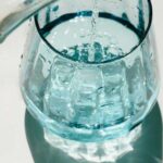 Яку мінеральну воду краще пити – з газом чи без?