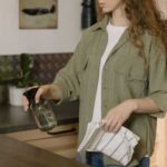 Як доглядати за кухонною стільницею: практичний посібник для різних матеріалів