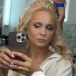 Лілія Ребрик у чорній сукні на пшеничному полі: серпневі фотографії, сповнені тепла
