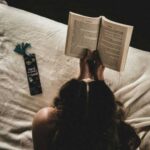 Я читаю ці книжки до світанку. Ще один розділ, і тоді я засну!