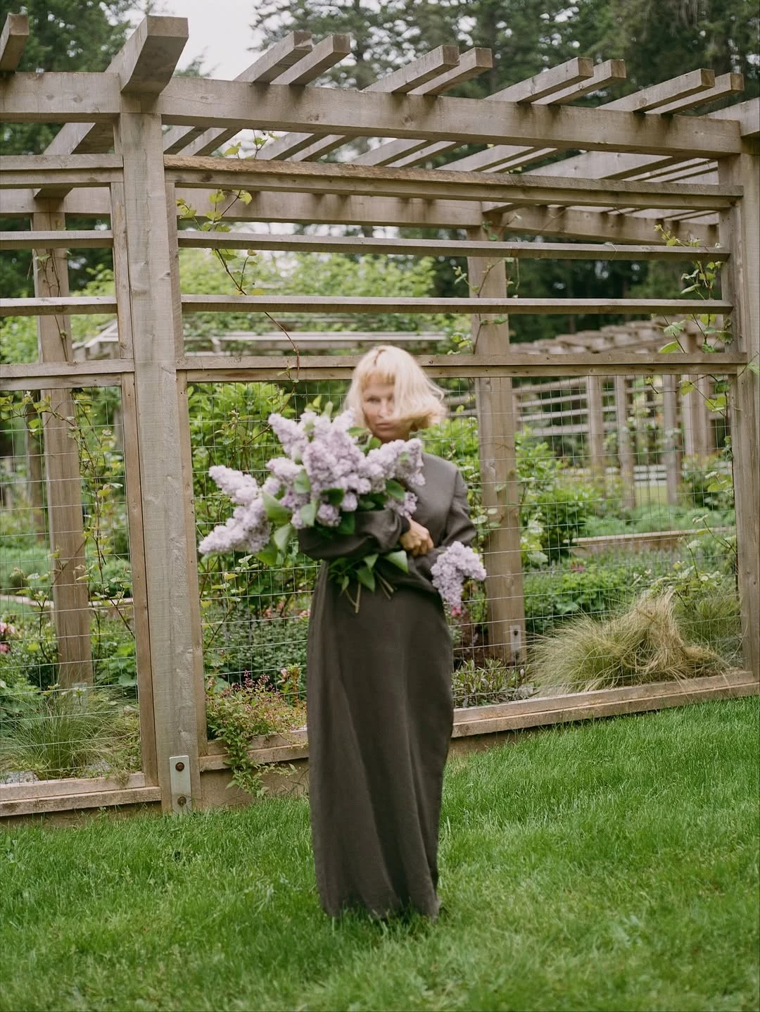 В гостях у Памели Андерсон: акторка показала свій дім на узбережжі4