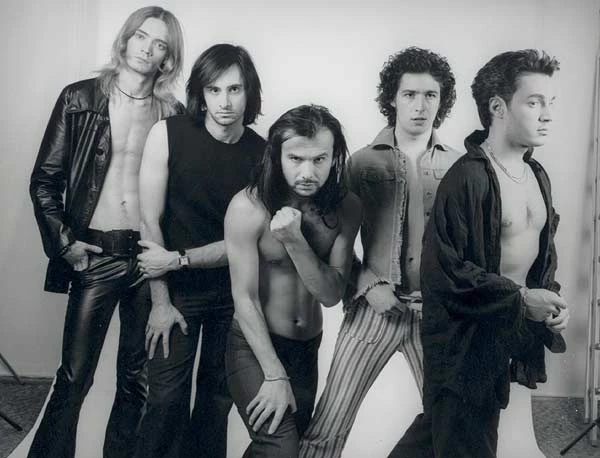 Архівні кадри: як змінився гурт "Океан Ельзи" за 30 років16