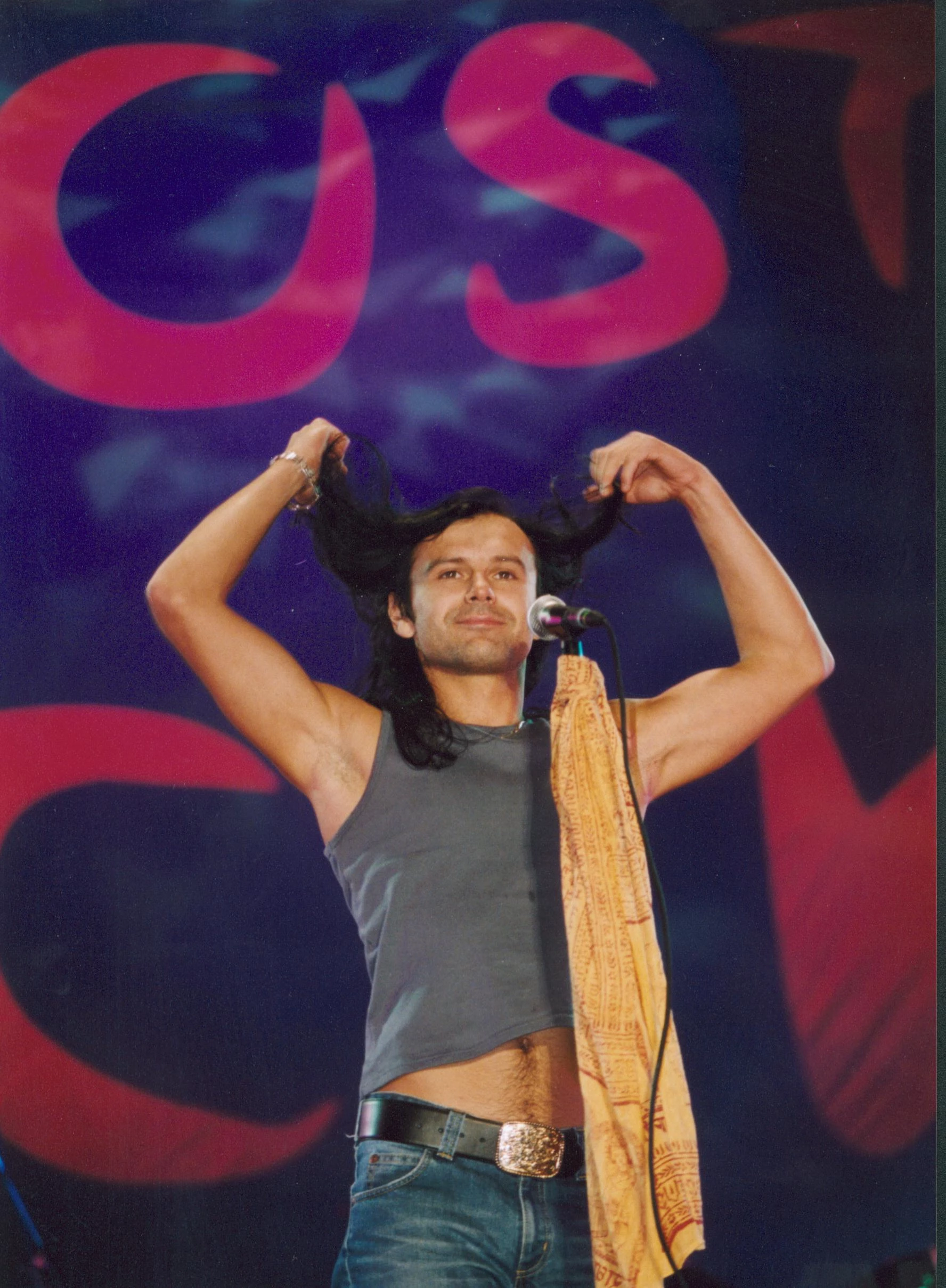 Архівні кадри: як змінився гурт "Океан Ельзи" за 30 років10