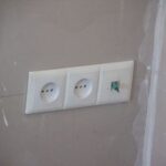 Чому не можна економити на розетках: фатальна помилка, яку потім виправити майже неможливо