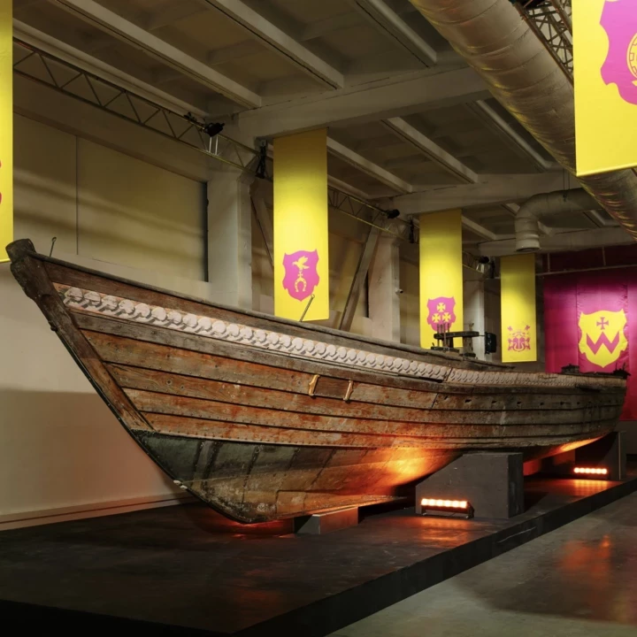 5 артефактів із виставки Ukraine WOW, присвяченої українцям і їхній спадщині3