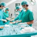 Чи варто бути хірургом? Переваги та недоліки професії