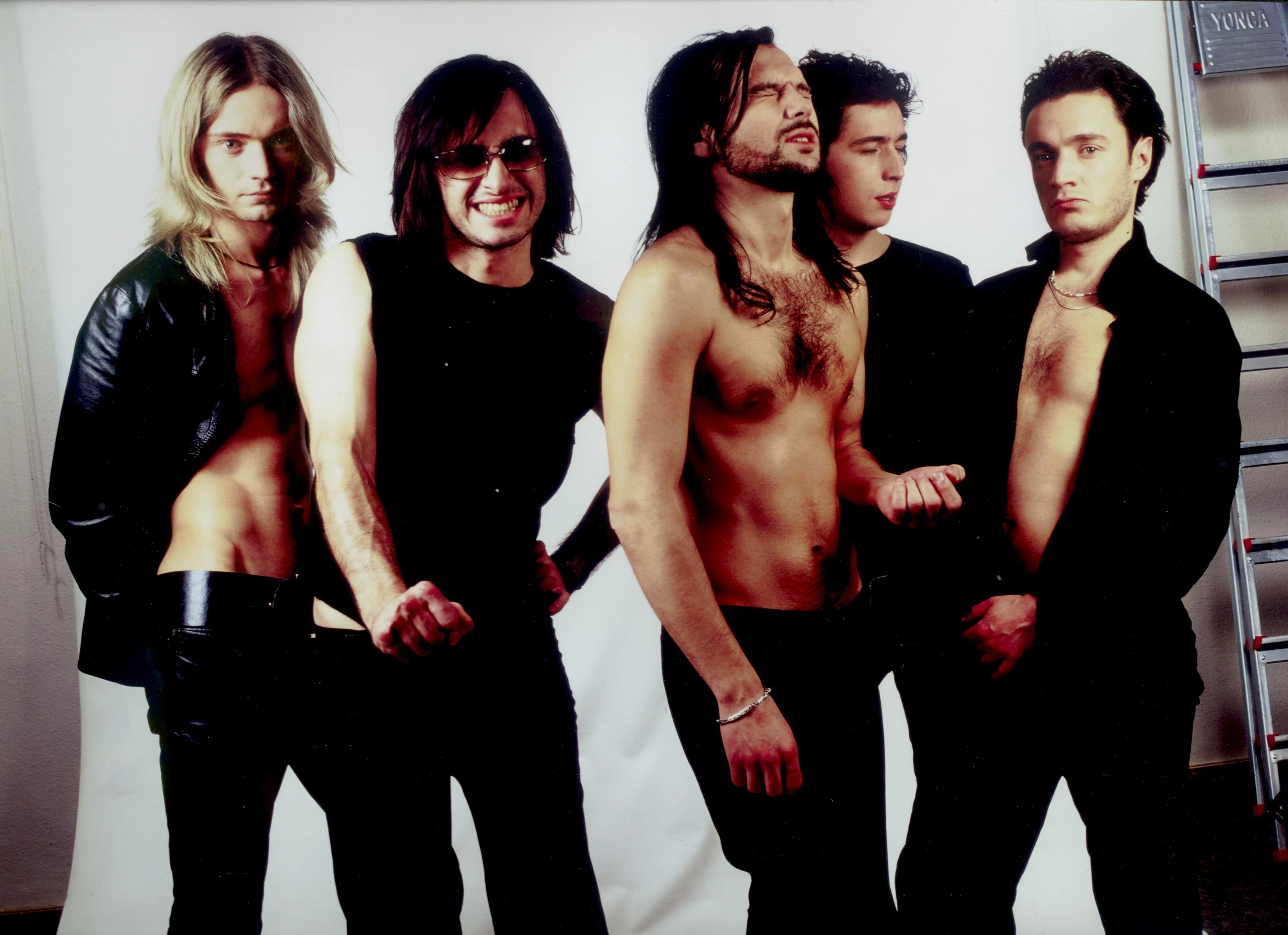 Архівні кадри: як змінився гурт "Океан Ельзи" за 30 років23