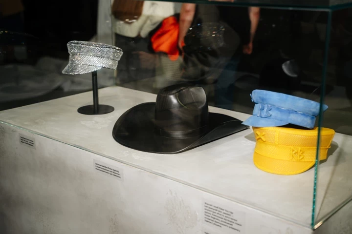 5 артефактів із виставки Ukraine WOW, присвяченої українцям і їхній спадщині6