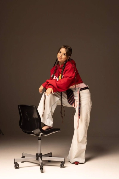 Настя Семчук заспіває хіт Степана Гіги на вечорі пам'яті 4 Настя Семчук заспіває хіт Степана Гіги на вечорі пам'яті 2