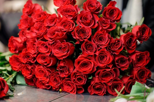 Розкрий глибину почуттів: обираємо квітковий код для Дня закоханих 7