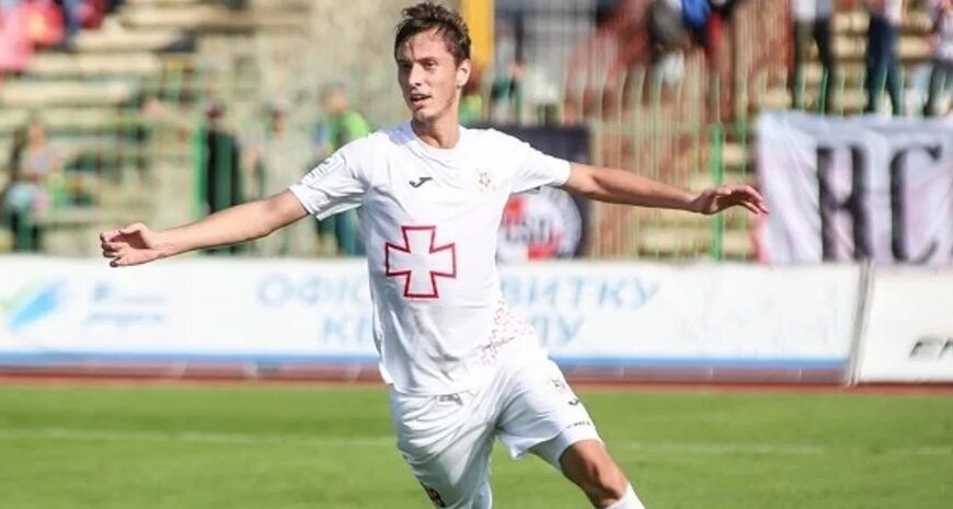 Головна 45 ЗСУ влучним ударом зупинили Сергія Петрова, футболіста з Євпаторії