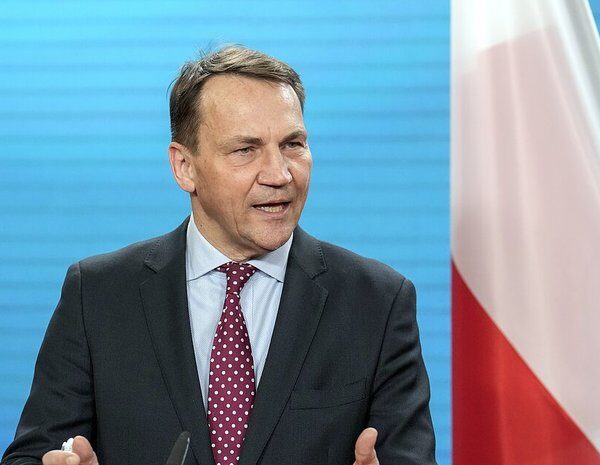 Головна 102 ЄС, готуйся до війни: Польща попереджає про загрозу нападу Росії…