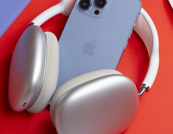 Обирай омріяний ґаджет: топ-техноподарунків для закоханих на День святого Валентина