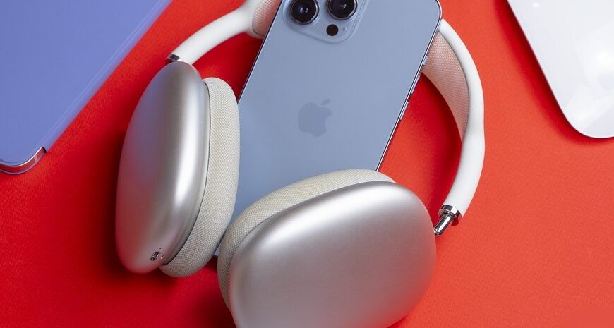 Обирай омріяний ґаджет: топ-техноподарунків для закоханих на День святого Валентина