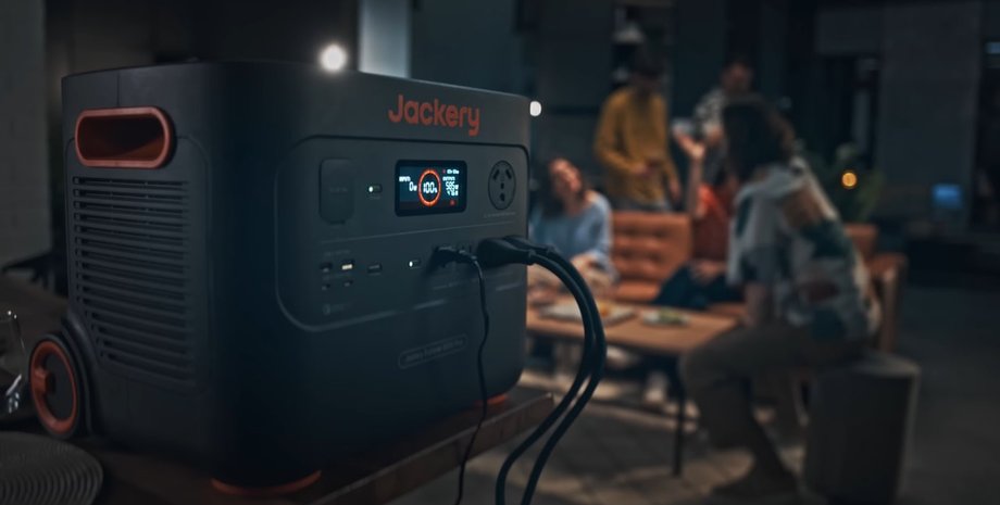 Експерт назвав потужну зарядну станцію, що забезпечить енергією на тижні: огляд моделі