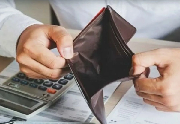 Військовий бюджет Росії з’їдає зарплати: як війна б’є по кишенях громадян