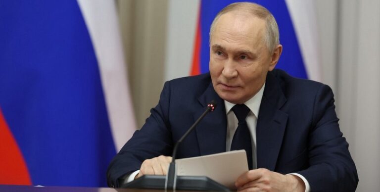 Путін готує Росію до тривалої війни: очікуйте нових жертв 12 Путін готує Росію до тривалої війни: очікуйте нових жертв 11