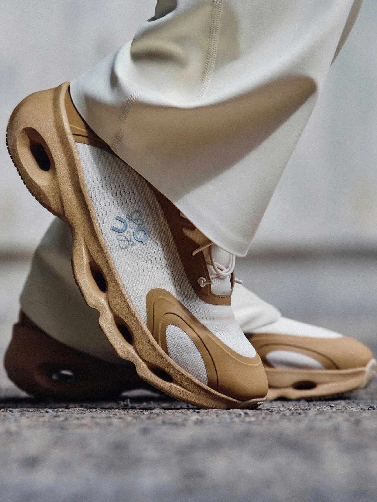 Чому кросівки ON захоплюють світ: розкриваємо секрет популярності4