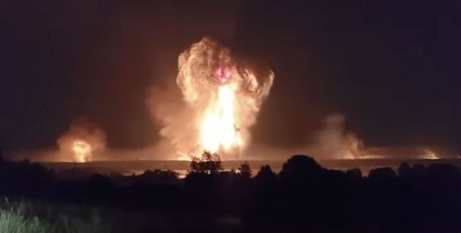 Крим під вогнем: дрони атакують Севастополь та військові аеродроми 3