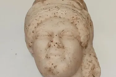 Відкрито унікальну маску фінікійки IV століття: що робить знахідку особливою (фото)