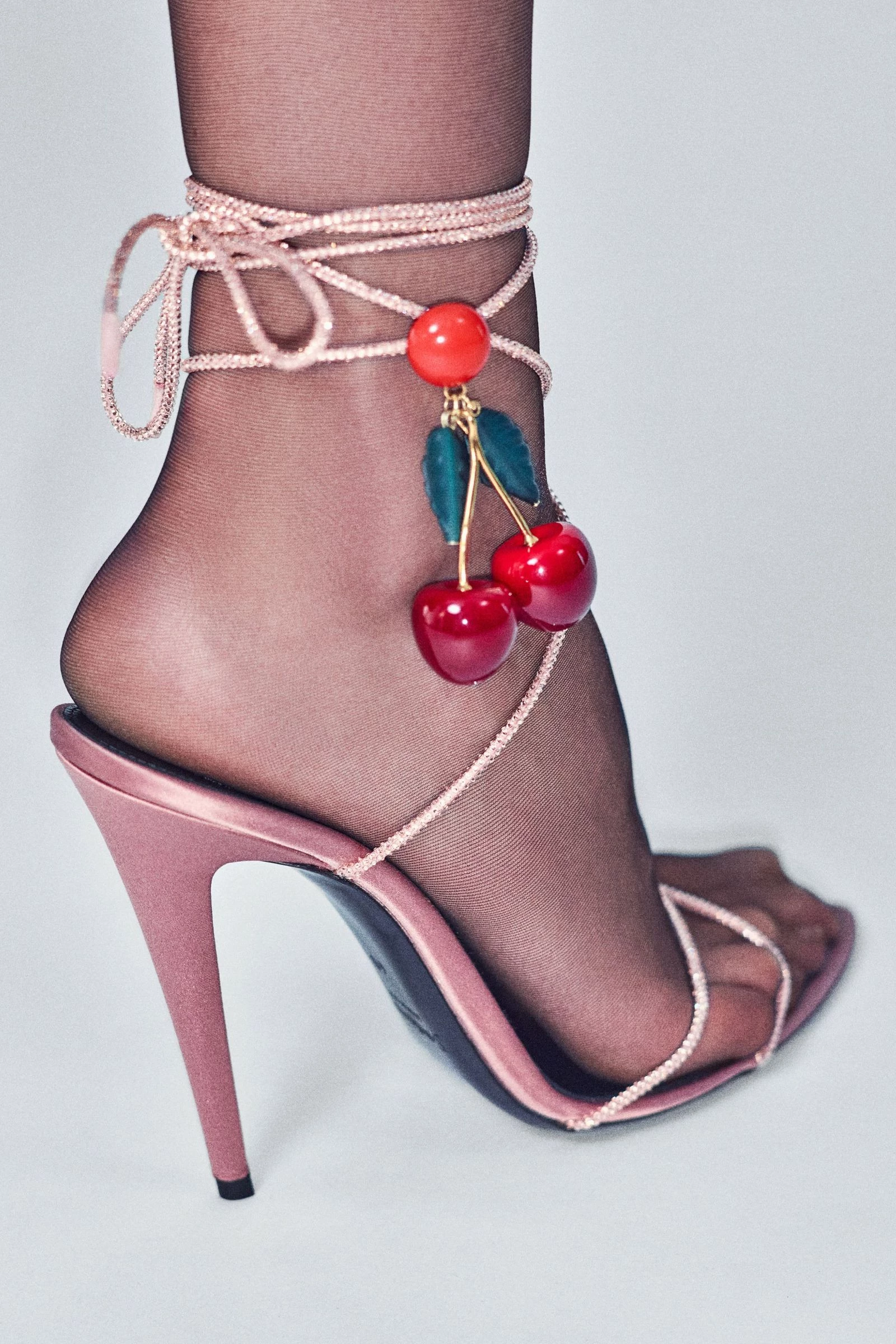 “Наївний” принт підкорює подіуми: додайте його до свого гардеробу