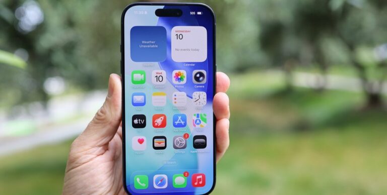 Apple знову на шляху до проблем: чому відкладають найбажанішу функцію iPhone 12 Apple знову на шляху до проблем: чому відкладають найбажанішу функцію iPhone 11