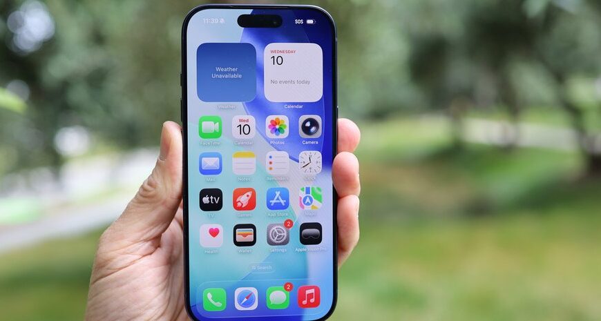 Головна 89 Apple знову на шляху до проблем: чому відкладають найбажанішу функцію iPhone