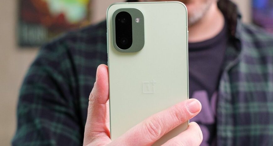 Головна 114 Pixel 7a розчарував: обирай потужніші альтернативи замість нього — фото