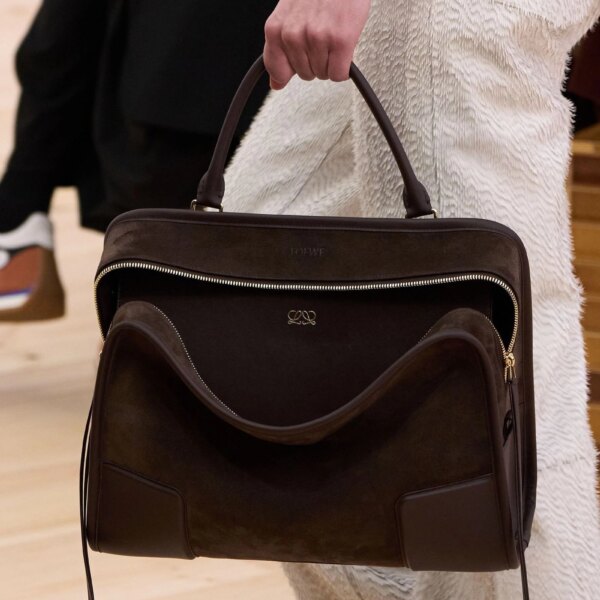 Саквояж 2026: як doctor bag повертає собі модний трон