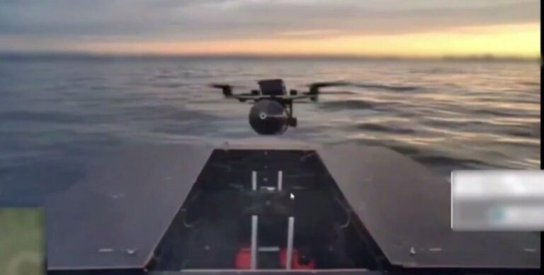 Росія представила "Скорлупу": новий морський дрон-носій FPV 7