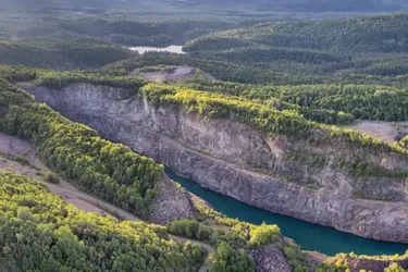 Головна 81 Відкрито найдавнішу воду Землі: розкрито її унікальні властивості
