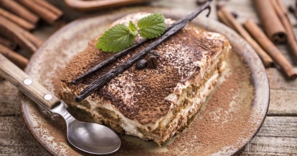 Розкрий секрети ідеального тірамісу: класика та полуничний вибух смаку 3