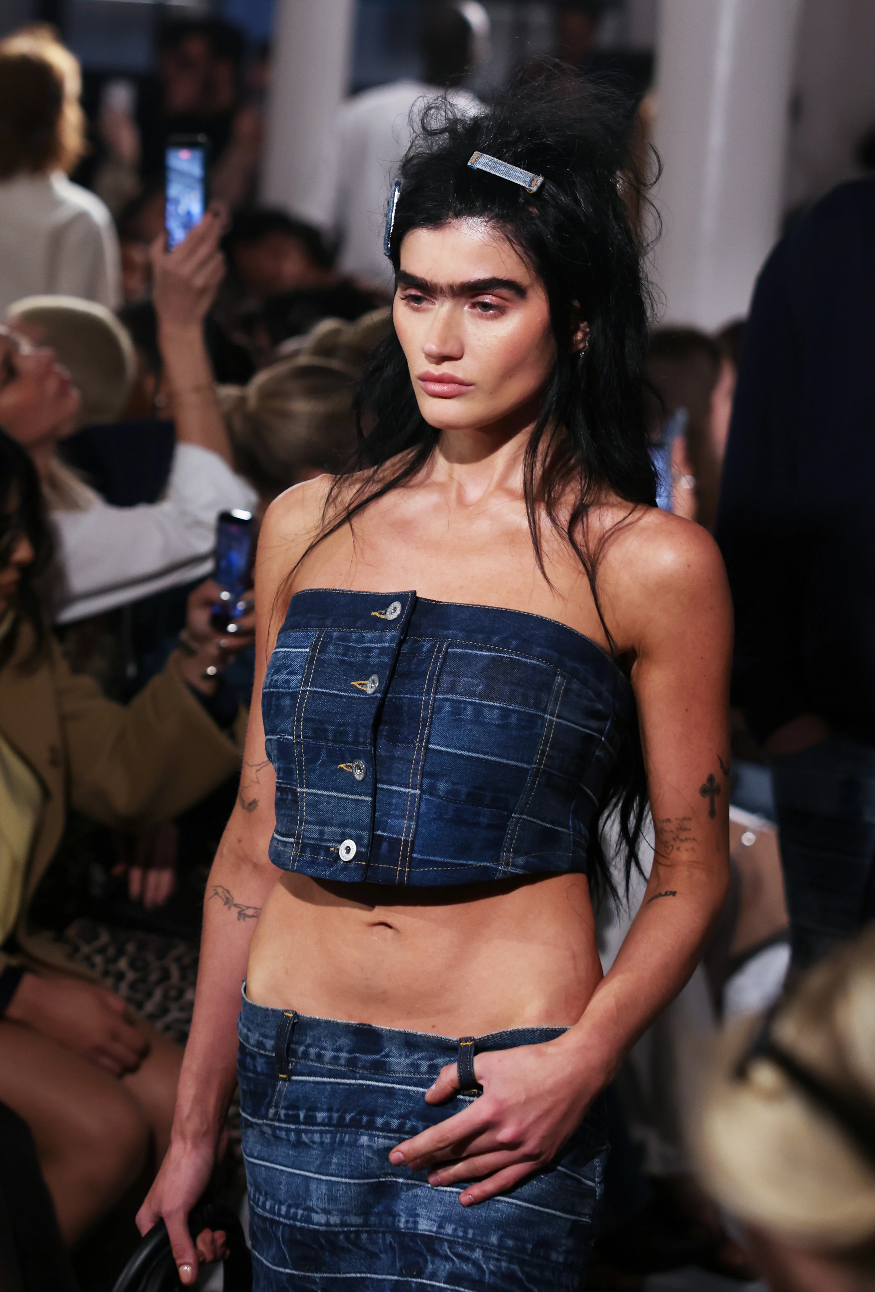 Українські дизайнери запалили подіуми London Fashion Week: найяскравіші моменти 11 Українські дизайнери запалили подіуми London Fashion Week: найяскравіші моменти0