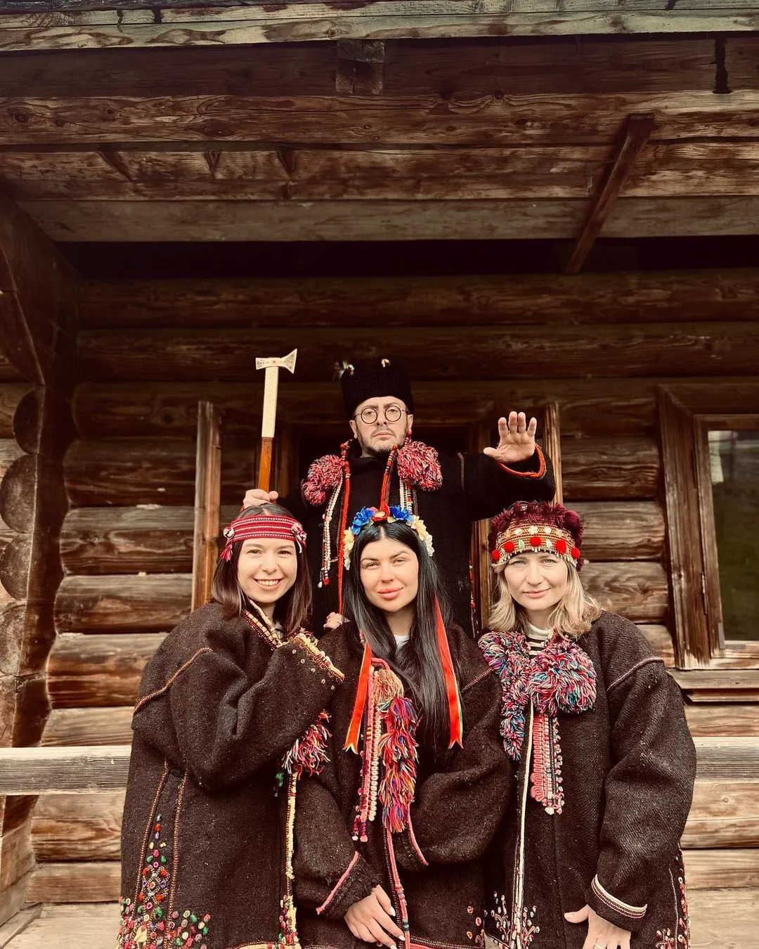 Зима у карпатській Верховині. Чим зайнятися де зупинитися та що роздивитися