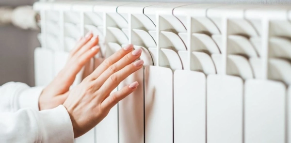 Головна 101 Київ без тепла: 400 будинків замерзли, ще 1100 багатоповерхівок чекають на диво…