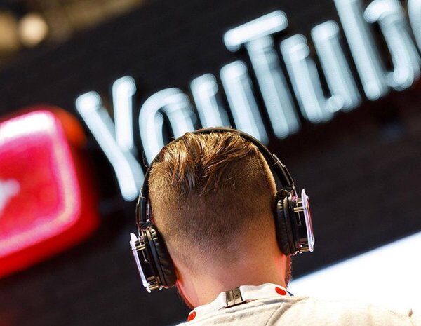 Дивіться YouTube у фоні безплатно:…