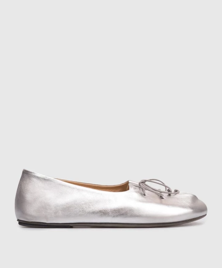 5 зухвалих пар взуття, що підкорять ваш образ цього сезону12